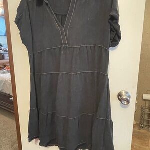 Umgee Black Short Sleeve Tiered Tunic